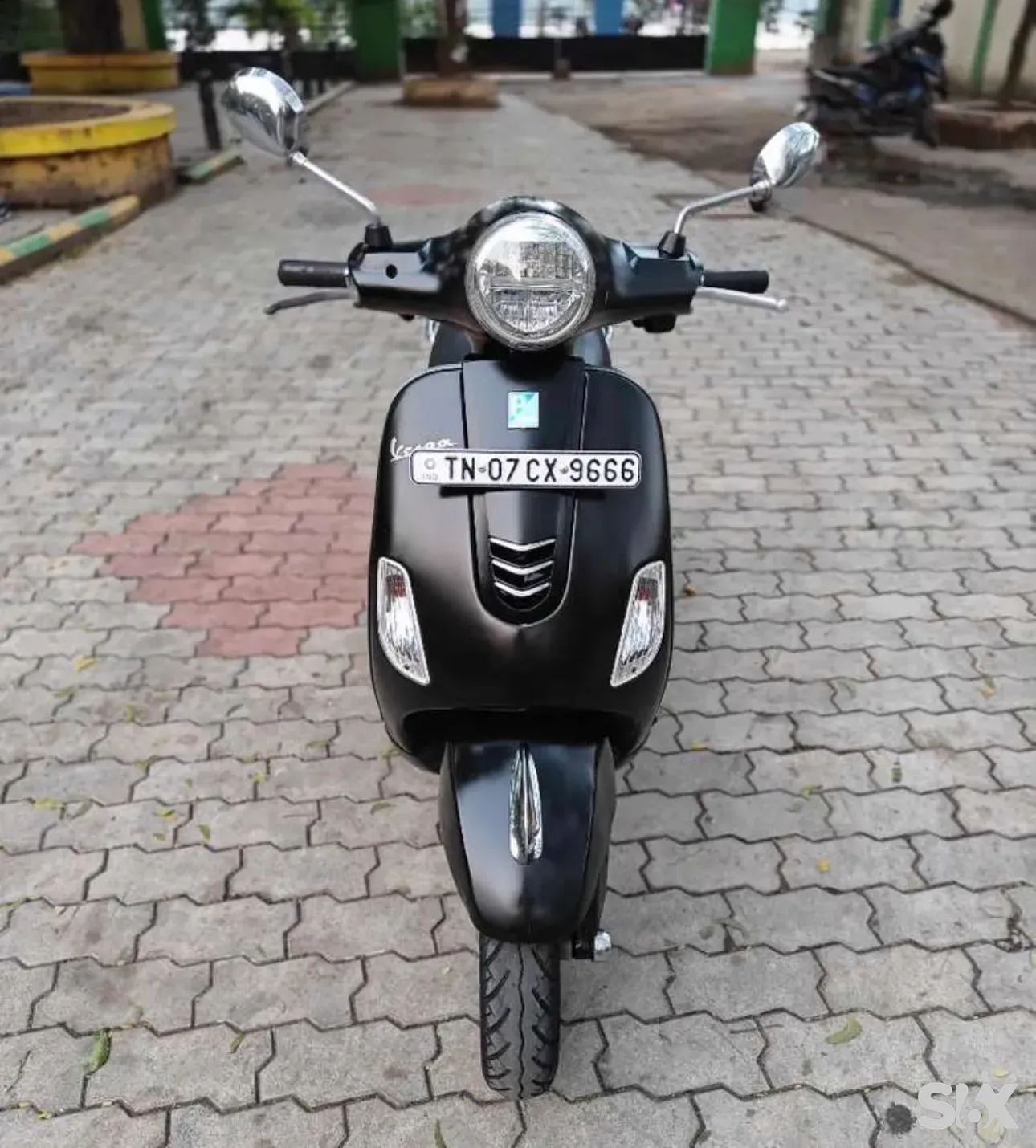 Vespa VXL 125 bs-vi Used scooty in Brand-vespa