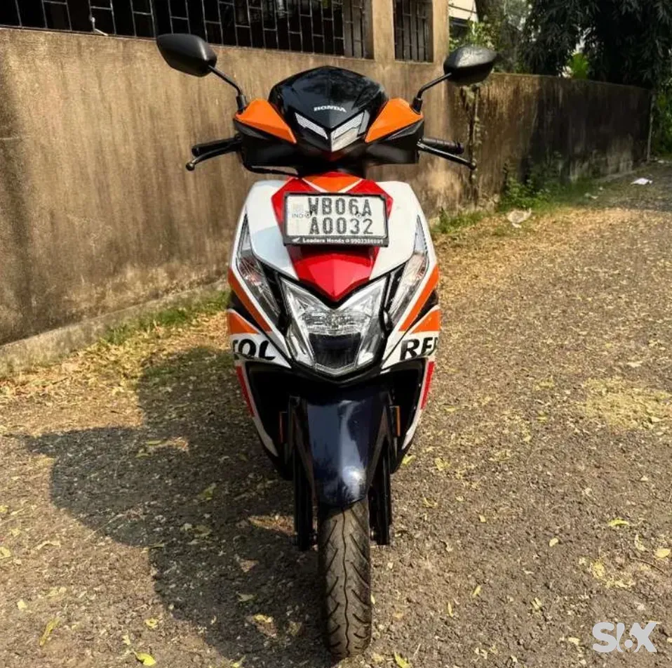 Honda Dio 125-smart-repsol-edition Used scooty in Kolkata
