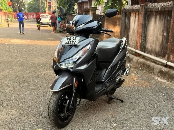 Honda Grazia drum-alloy-2019 Used scooty in Kolkata
