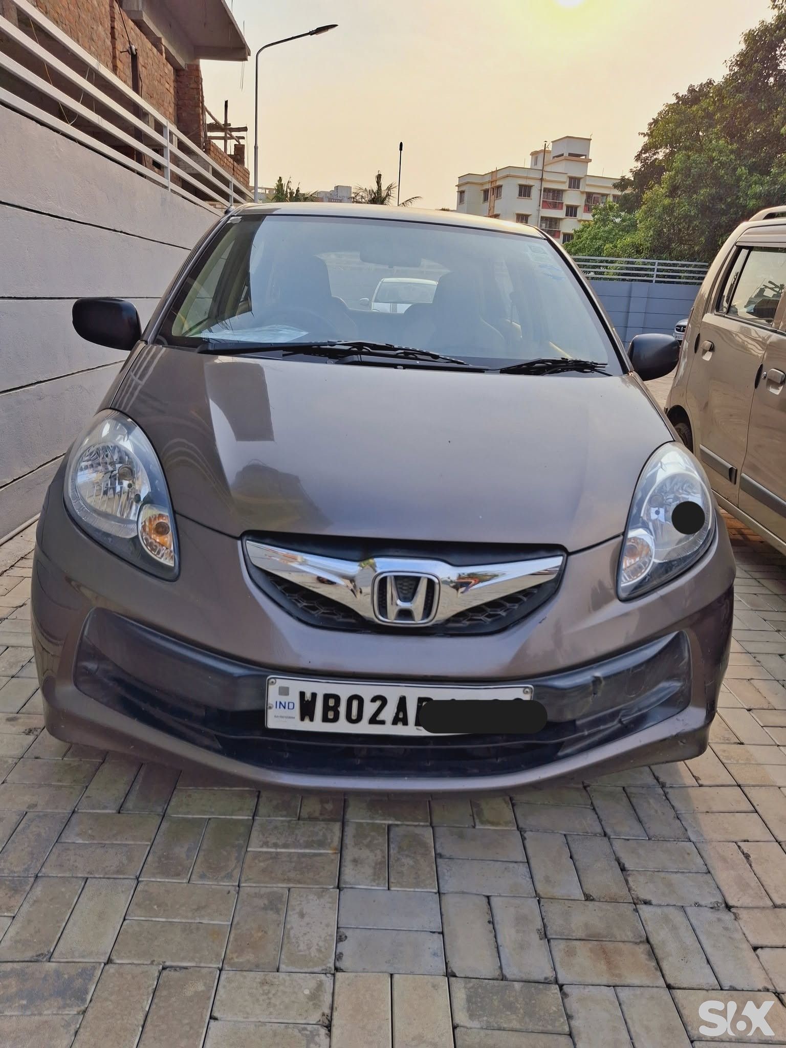 Honda Brio emt Used cars in Model-brio