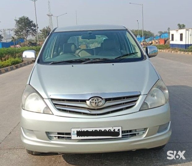 Toyota Innova 25-g Used cars in Model-innova