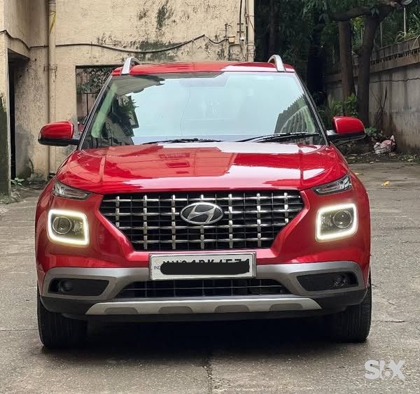 Hyundai Venue 10-sx-plus-turbo-dct Used cars in Model-venue