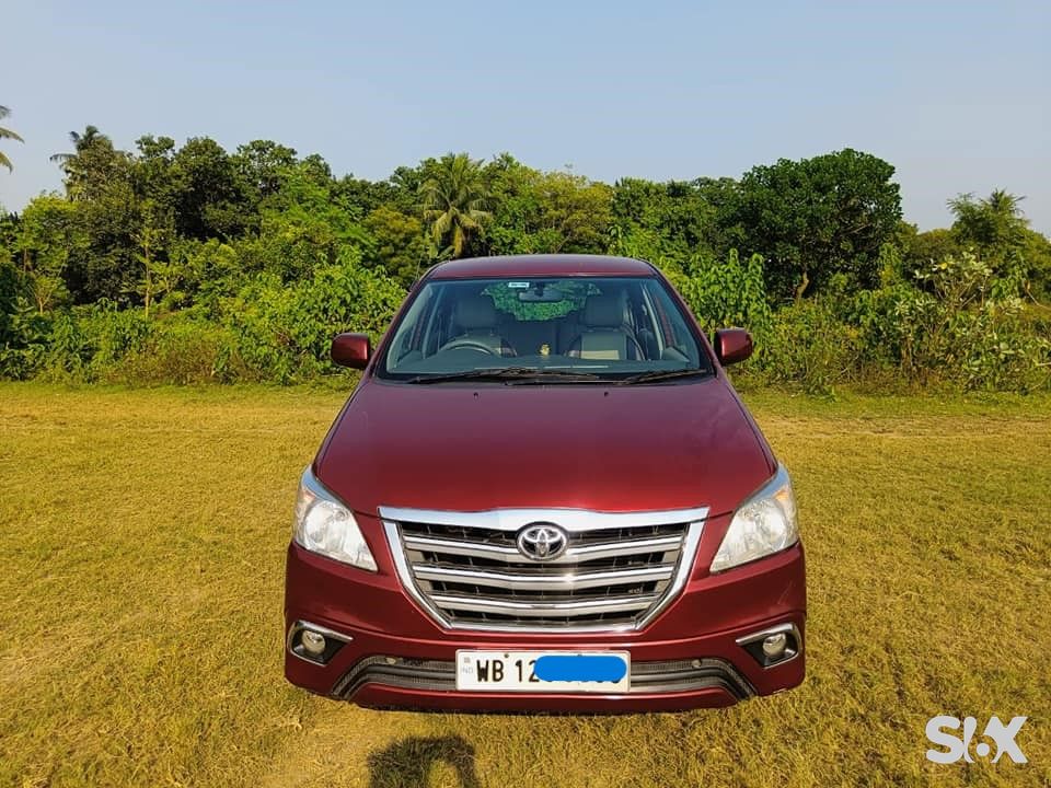 Toyota Innova type-4 Used cars in Model-innova