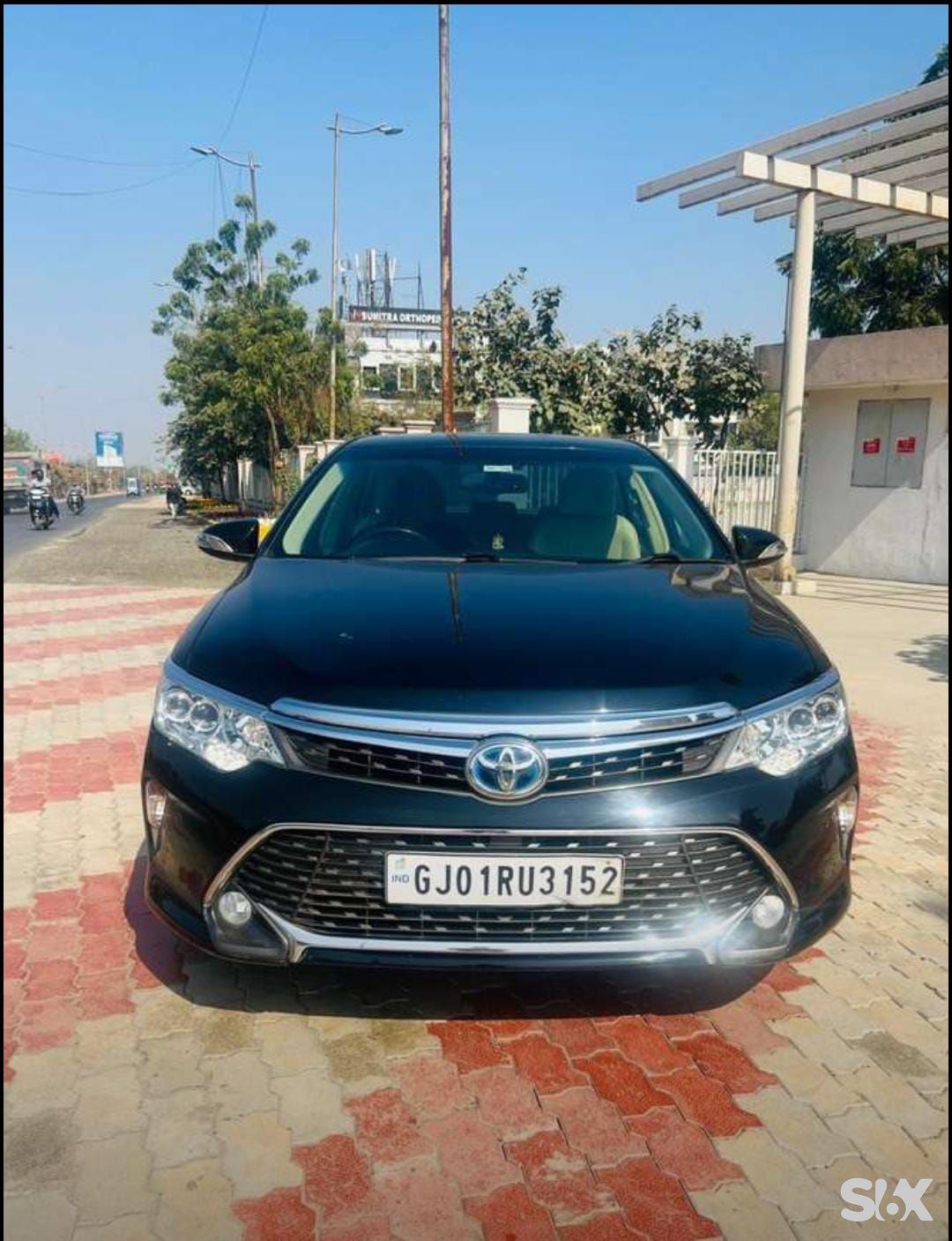 Toyota Camry hybrid Used cars in Vehicletype-sedan