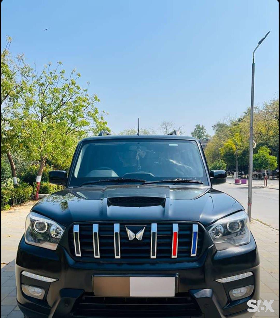 Mahindra Scorpio Classic 22-s-11-mt-7-s-cc Used cars in Ahmedabad