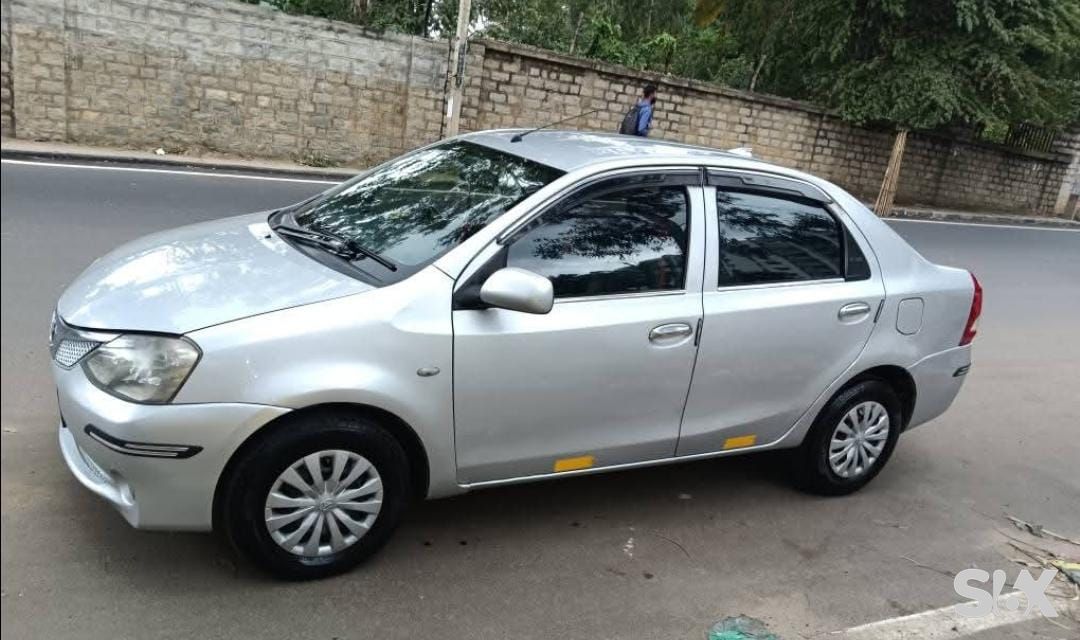 Toyota Etios gd Used cars in Model-etios