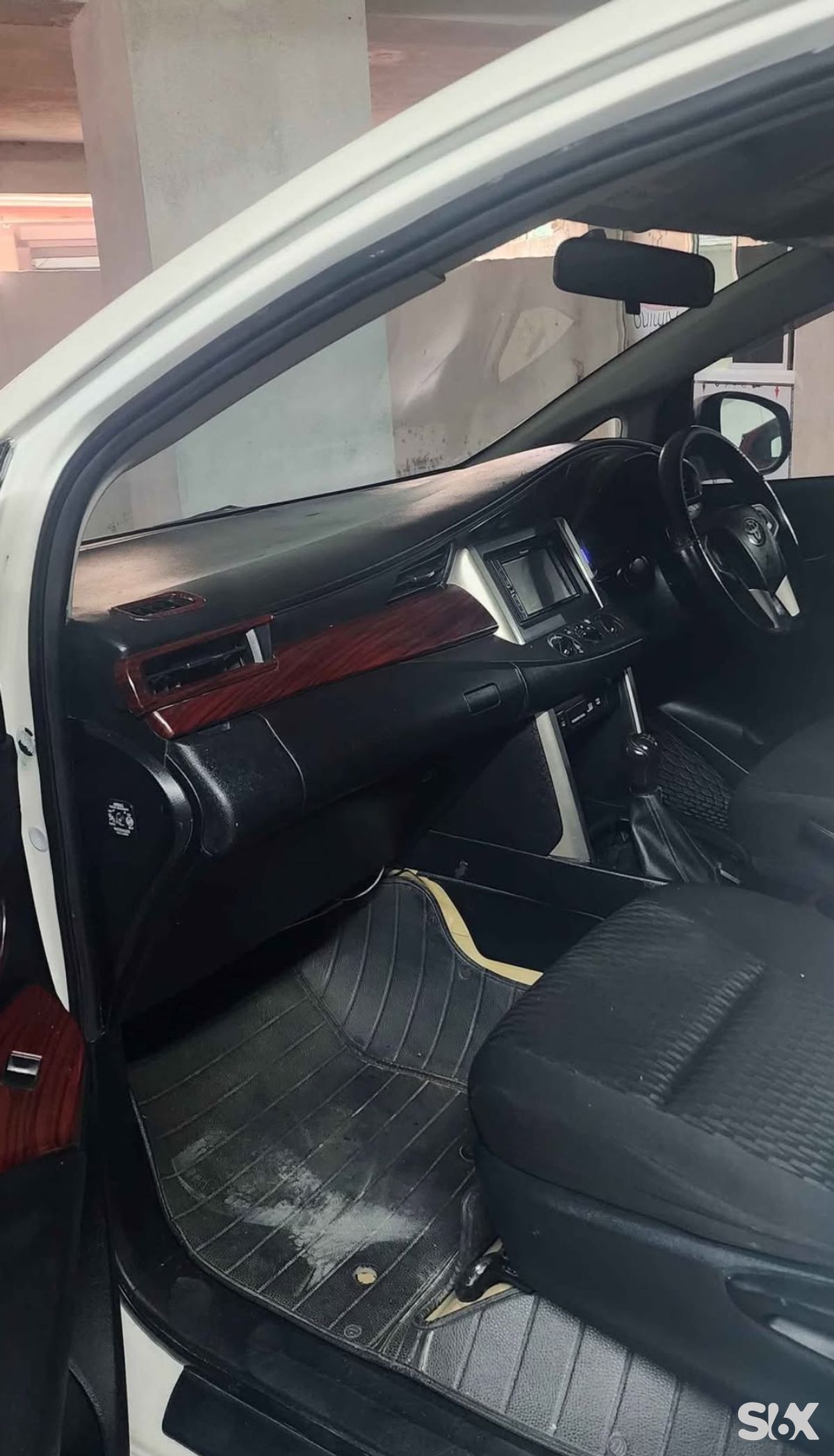 Toyota Innova Crysta t701 Used cars in Brand-toyota