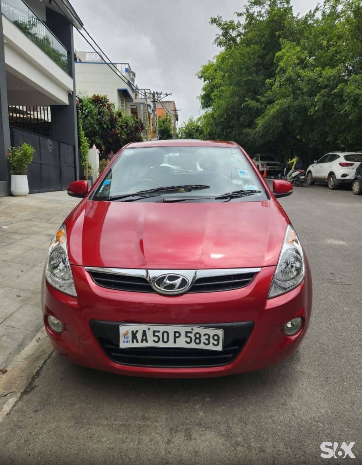 Hyundai i20 12-asta Used cars in Model-i20