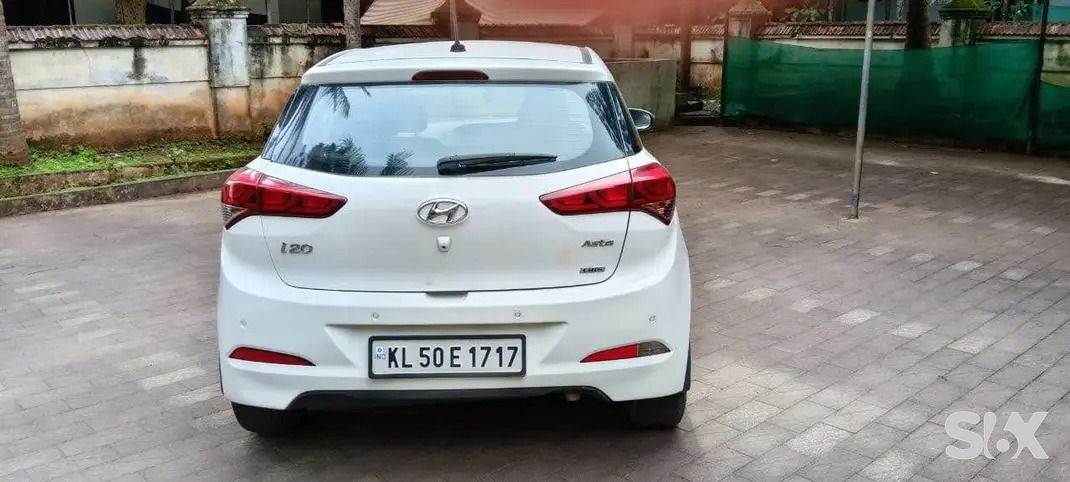 Hyundai i20 asta-o-crdi Used cars in Kochi
