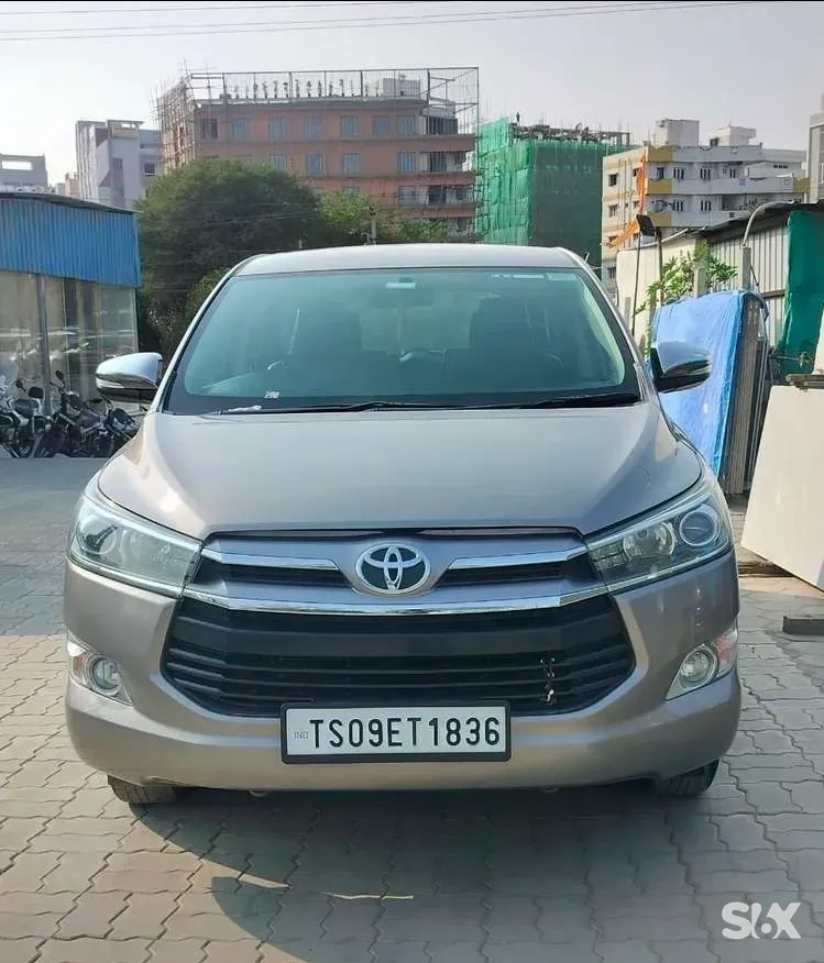 Toyota Innova Crysta 24-v-7-str Used cars in Brand-toyota