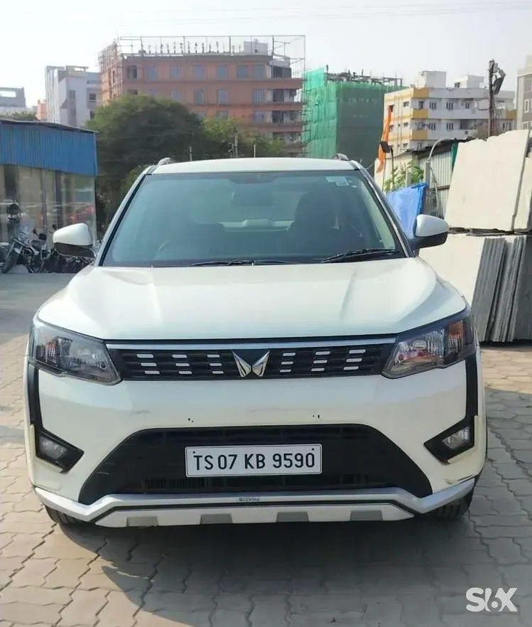 Mahindra XUV300 15-w6-diesel Used cars in Brand-mahindra