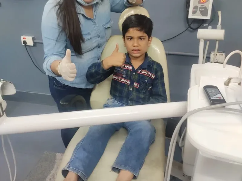 Teeth Whitening in Deoghar: What to Know Before You Book