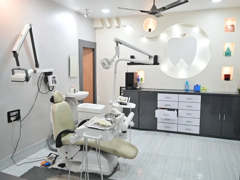 Dental Implants in Deoghar: Who Needs Them & What to Expect