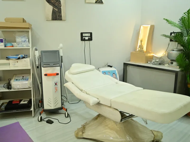 Gum Disease Treatment in Deoghar: Signs & Care Guide