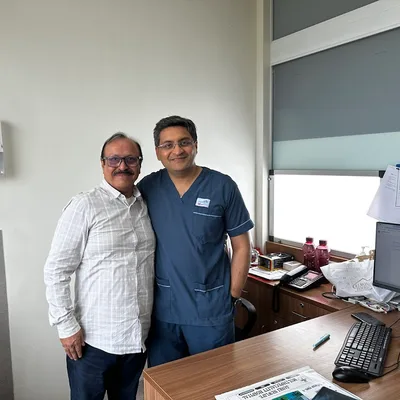 Dr. Hitesh Modi