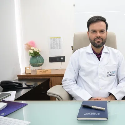 Dr. Itesh Khatwani