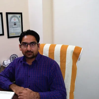 Dr. Pravin Gupta