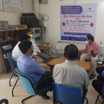 Dr. Vipul Khandelwal