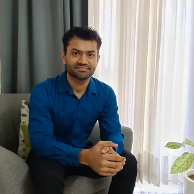 Dr. Yogesh Motwani