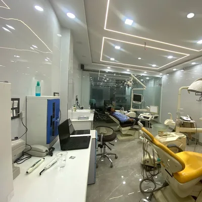 Dr. Anshul Vij