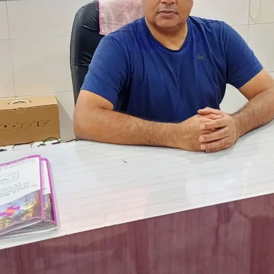 Dr. Mahesh Sinnarkar