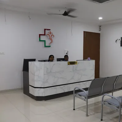 Dr. POTE RASHMI DAULAT