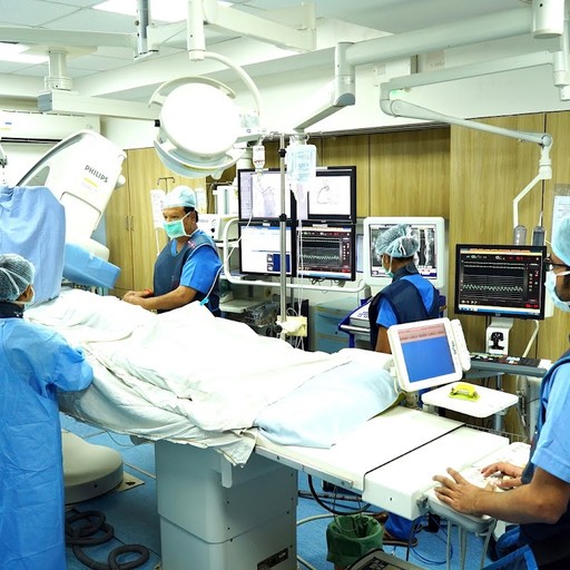 Dr. Raghu Doctor