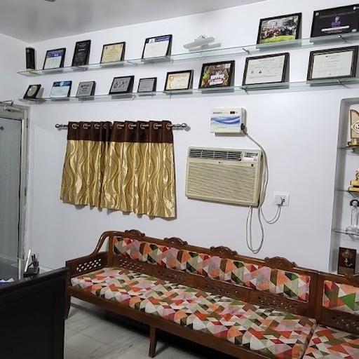 Dr. Rajnish Kumar