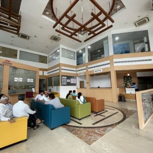 Dr. Rakesh Katna