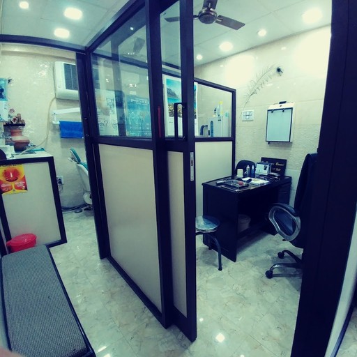 Dr. Tanmay Bansal