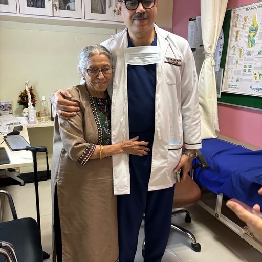 Dr. Vikash Kapoor