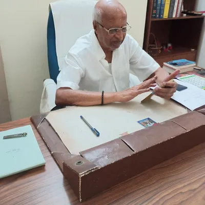 Dr. Sakthivel S
