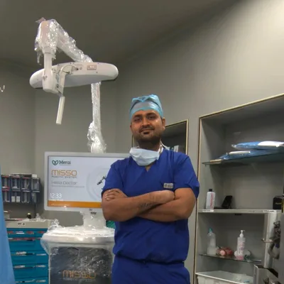 Dr. Akshya Raj