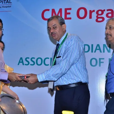 Dr. Ravi Bansal