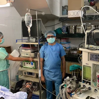 Dr. Amit Agarwal