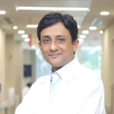 Dr. Saxena Akshay Kumar