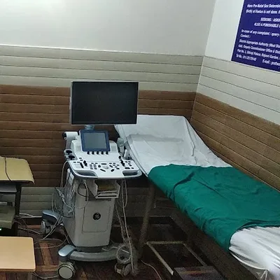 Dr. Alok Mehra