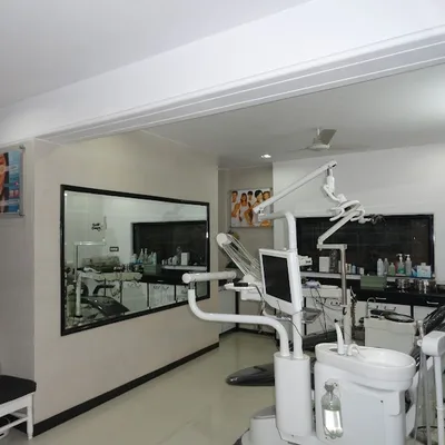 Dr. Ashok Tandon