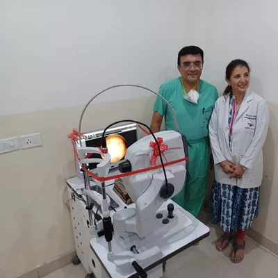Dr. Rajiv Dhawan