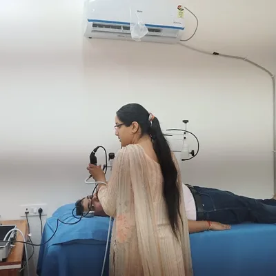 Dr. Guneet Kaur