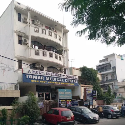 Dr. Manu Tomar