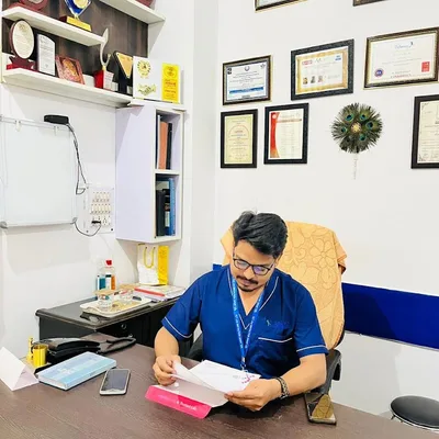 Dr. Amit Physiotherapist