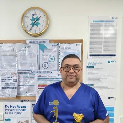 Dr. Deepak Gupta
