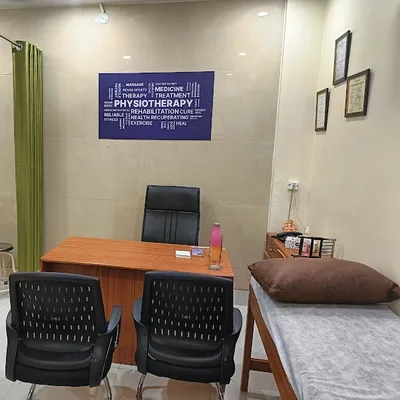Dr. Vani Gaur Physiotherapist
