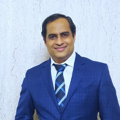 Dr. Girish Vijayakumar