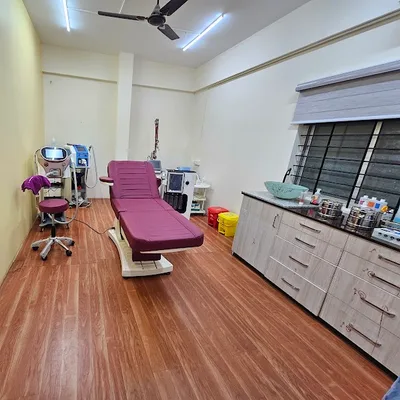Dr. Vedasree R