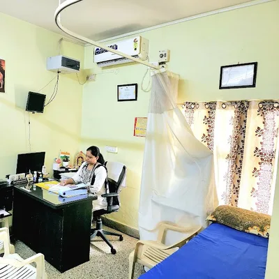 Dr. Roopa A H