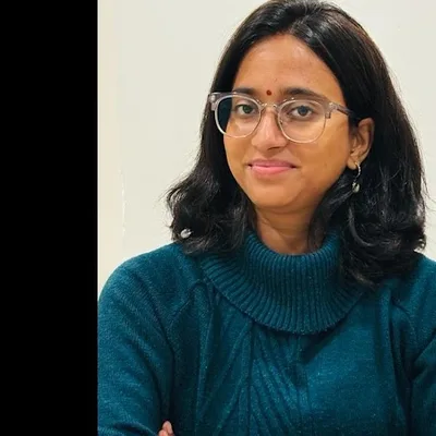 Dr. Pavithra V