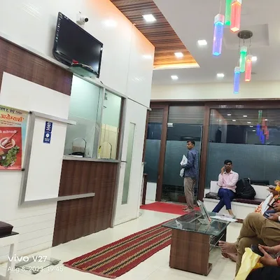Dr. Salil Bendre