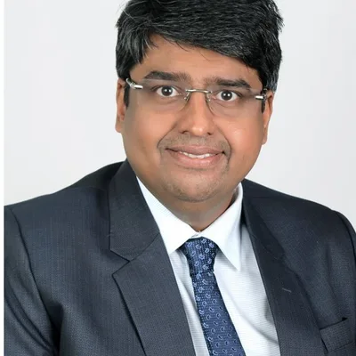 Dr. Amit Sanghvi